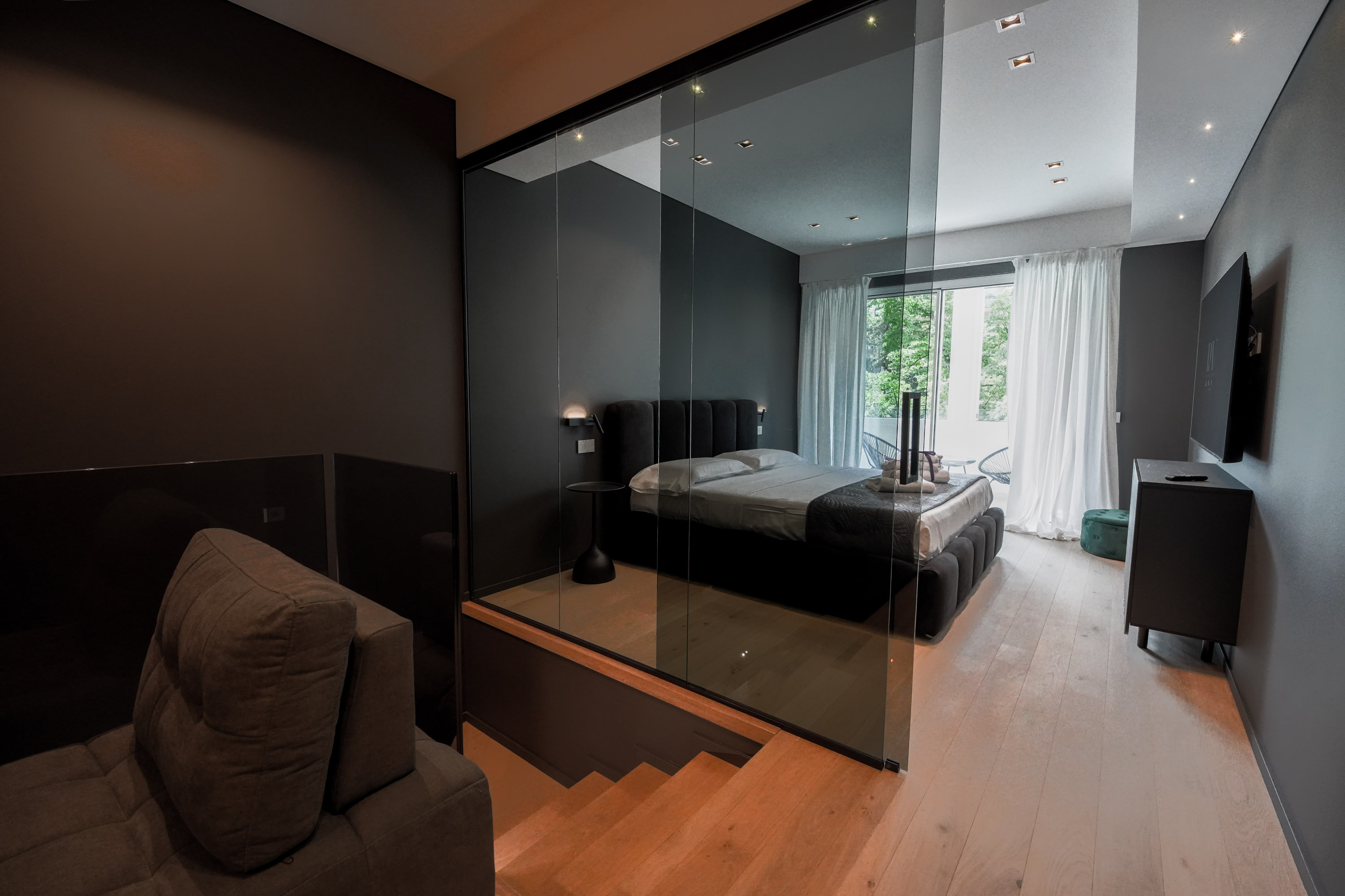 Suite Spectre
